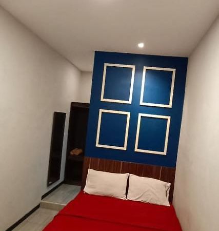 Bromo Family Guest House Kepanjen Екстер'єр фото