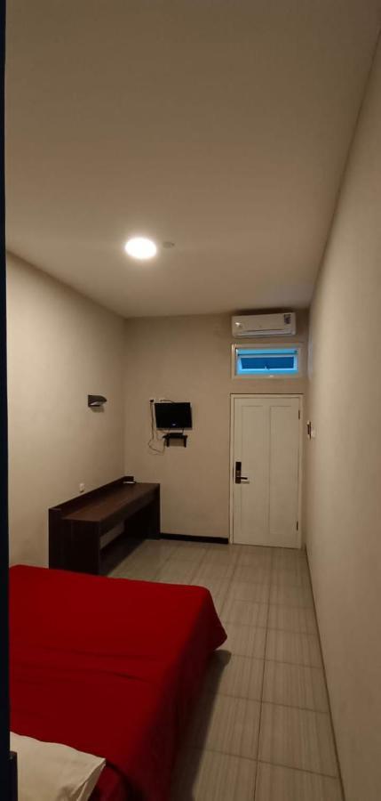 Bromo Family Guest House Kepanjen Екстер'єр фото