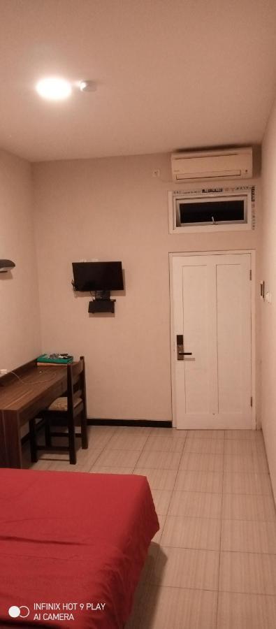 Bromo Family Guest House Kepanjen Екстер'єр фото